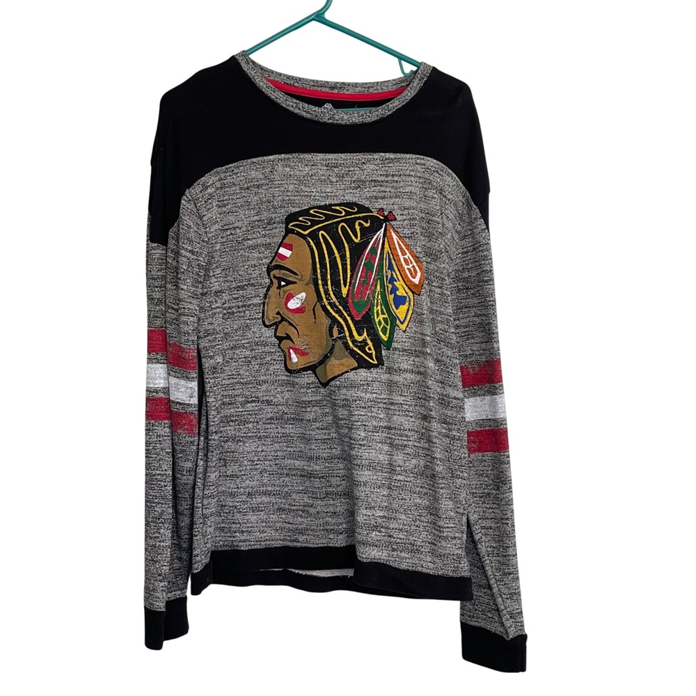 Red Jacket Chicago Blackhawks NHL Long Sleeve Graphic Shirt Size M‎